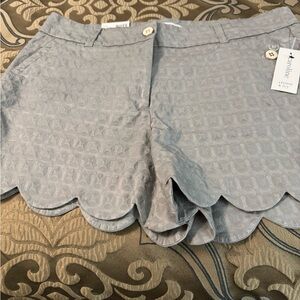 Crown & Ivy Gray Scalloped Women's Shorts